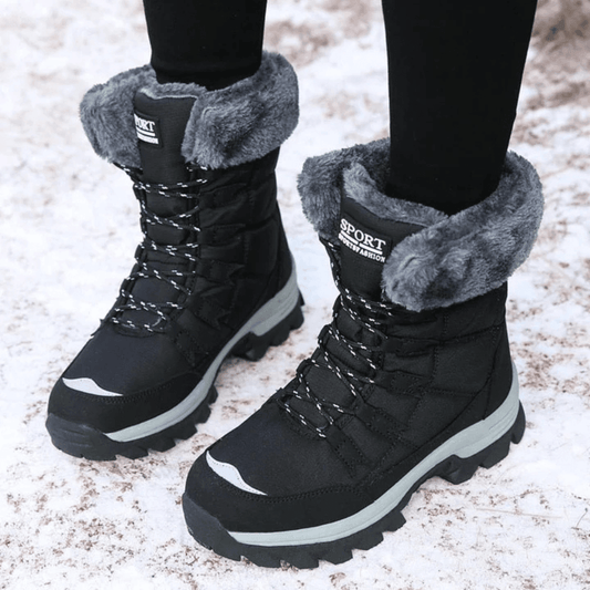 Bella Women's Boots with Laces and a Chunky Sole, photo 2