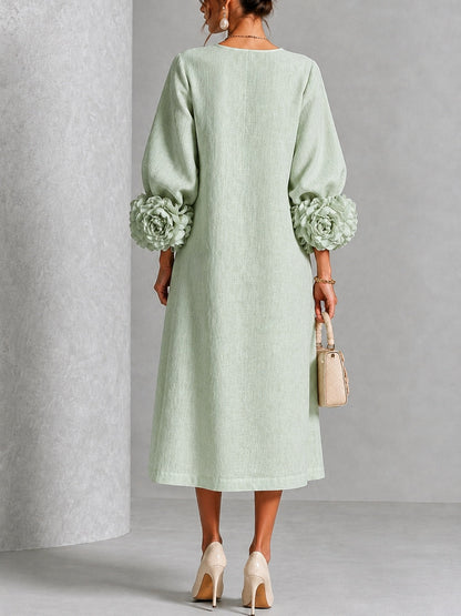 Ava Women's Dress in an A-line with a Round Neck and a Floral Print, photo 3