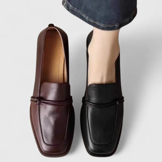 Briony Women's Loafers with a Flat Sole in Black, photo 1