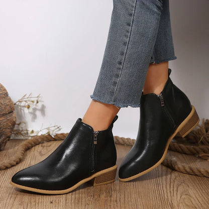 Claudia Women's Ankle Boots in a Leather Look with a Zip, photo 3