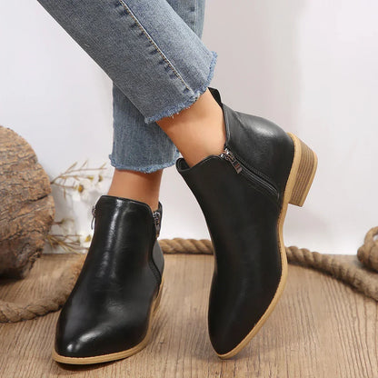 Claudia Women's Ankle Boots in a Leather Look with a Zip, photo 5