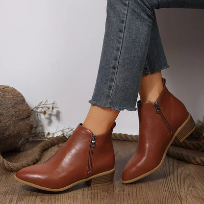 Claudia Women's Ankle Boots in a Leather Look with a Zip, photo 6