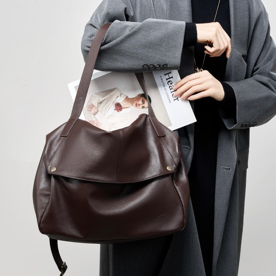 Gloria Women's Bag with a Zip and Pockets in Coffee, photo 6
