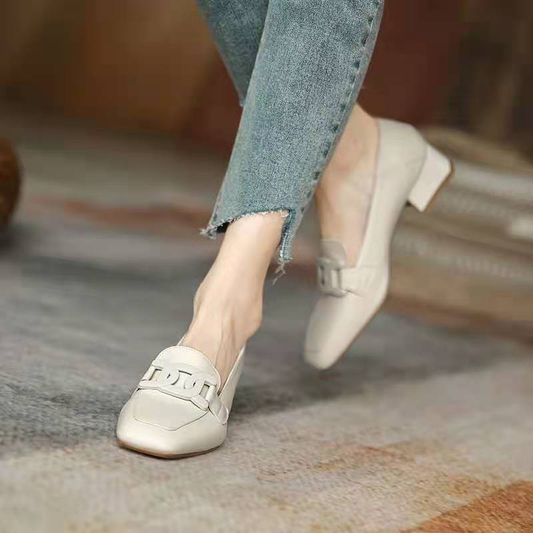 Julia Women's Block-Heel Pumps with a Pointed Toe, photo 1