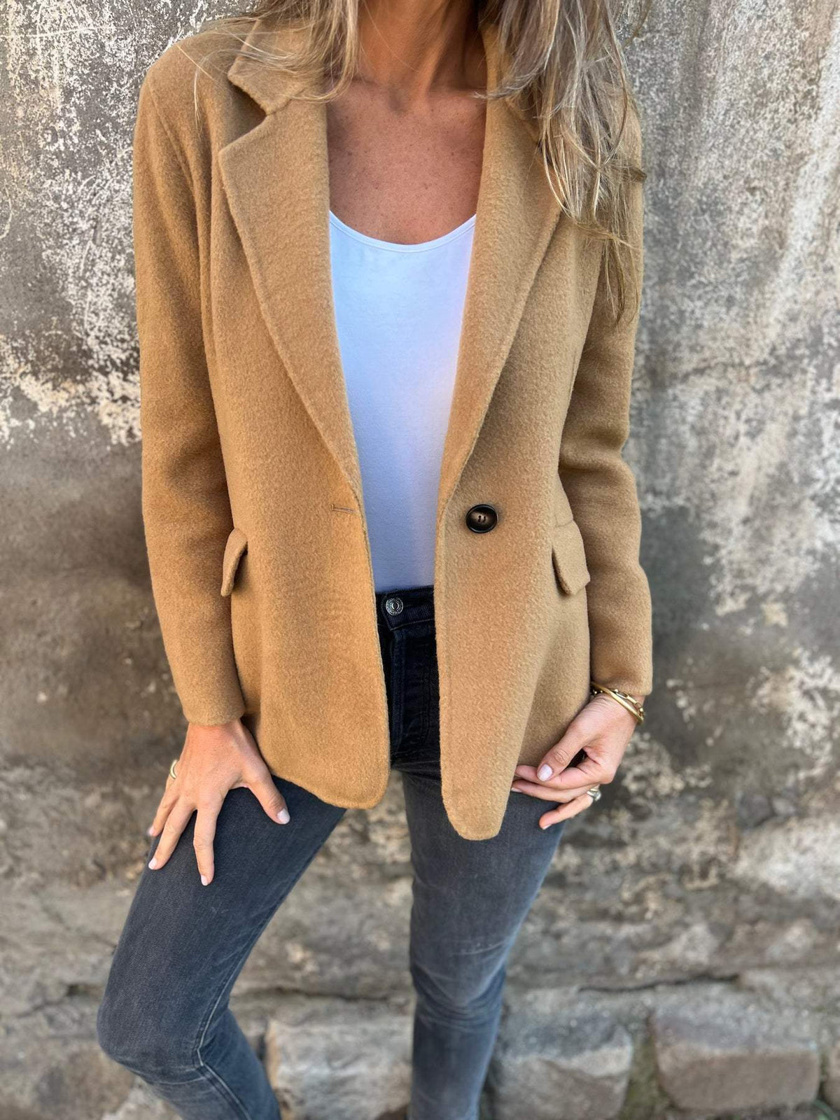 Mae Women's Blazer with Lapels with Buttons and Pockets, photo 3